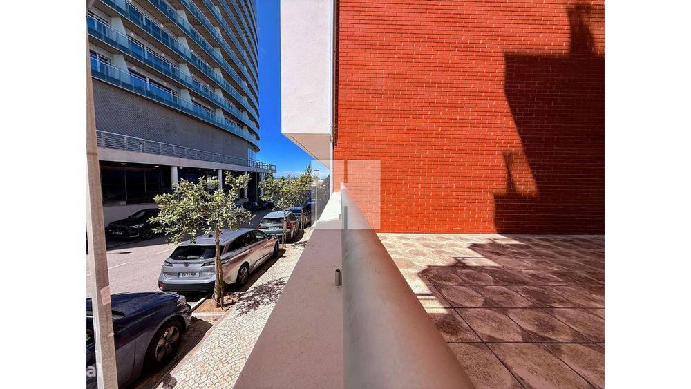 T2 c/ Terraço na Ponte Galante