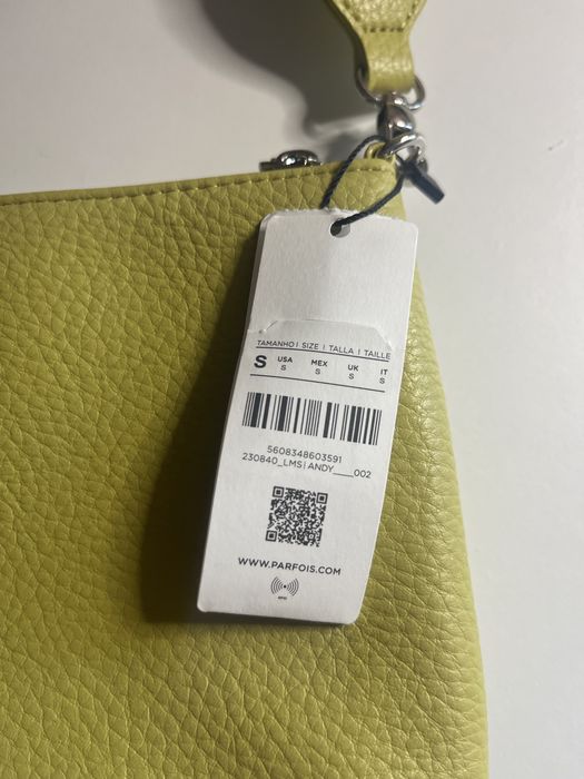 Mala a tira colo parfois