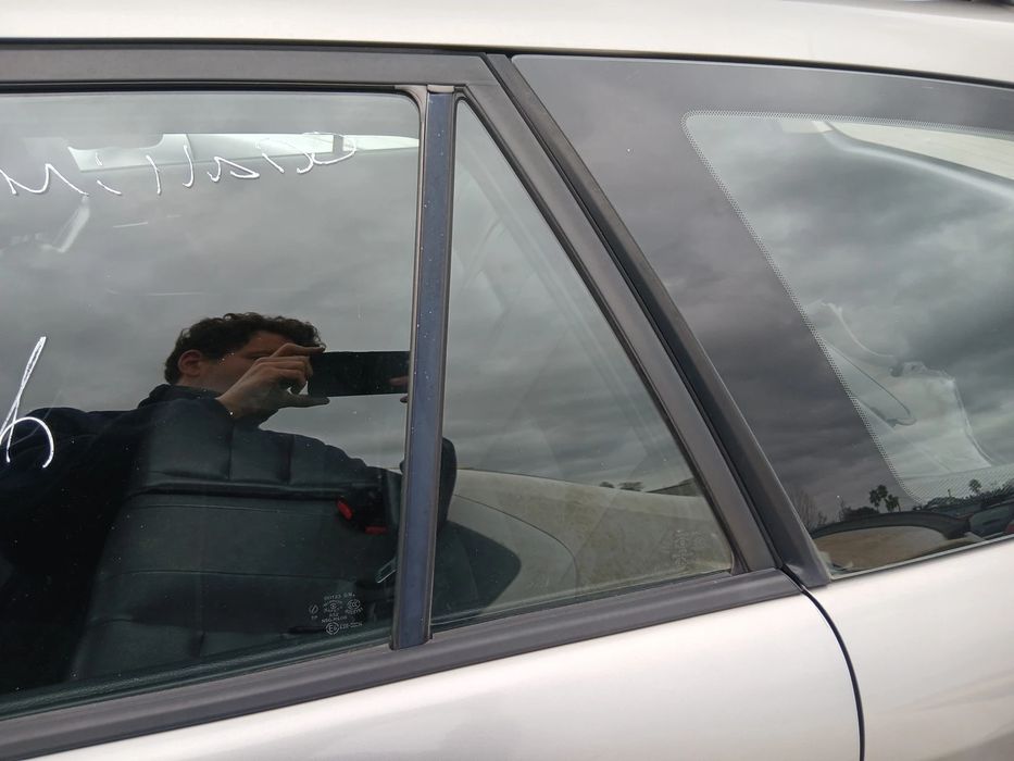 Vidro triangular da porta trás esquerdo MAZDA 6 Sedan (GG)