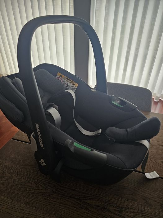 Conjunto Carrinho Maxi Cosi Adorra 2 + Ovinho Pebble 360  OFERTA itens