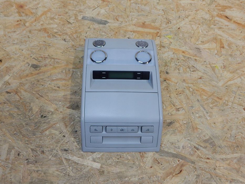 vw t5 multivan lampka oświetlenie panel podsufitki 7h5868438