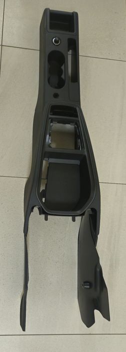 Tunel srodkowy Skoda Scala