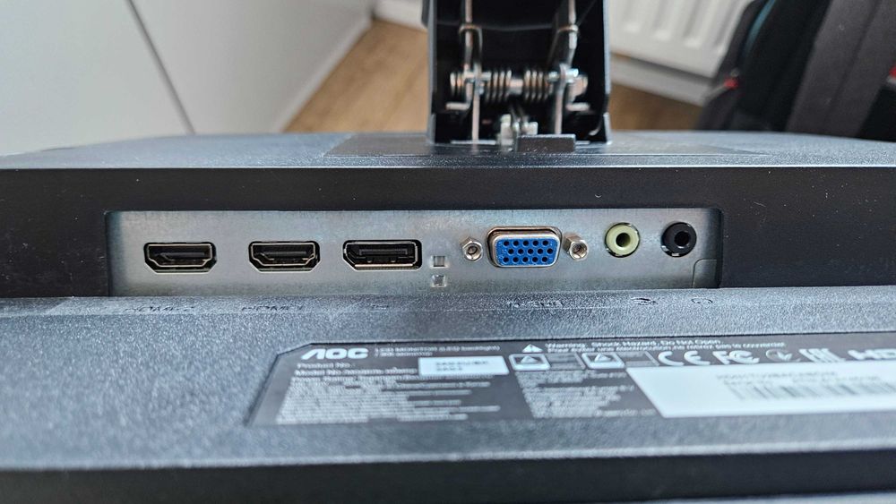 Monitor 23.8"  AOC 24G2U/BK