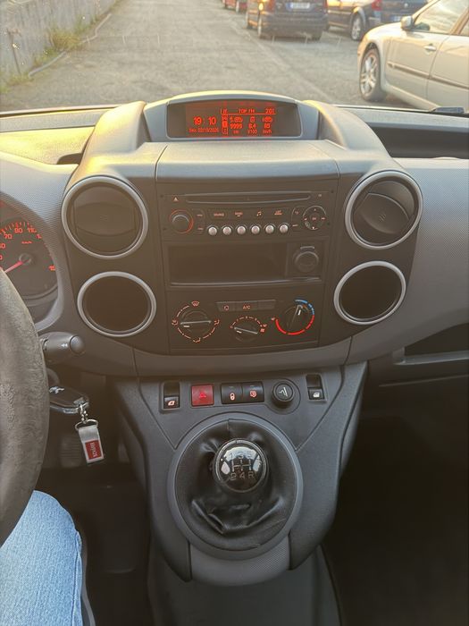 Peugeot partner 1.6hdi 3L