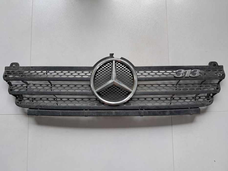 Mercedes Sprinter 313 atrapa przednia