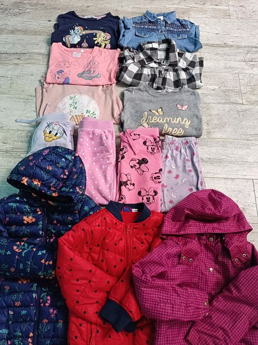 Paka dla dziewczynki koszulki spodnie dresowe kurtki 116