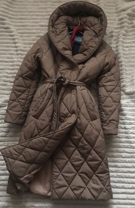 Пальто зима з капішоном