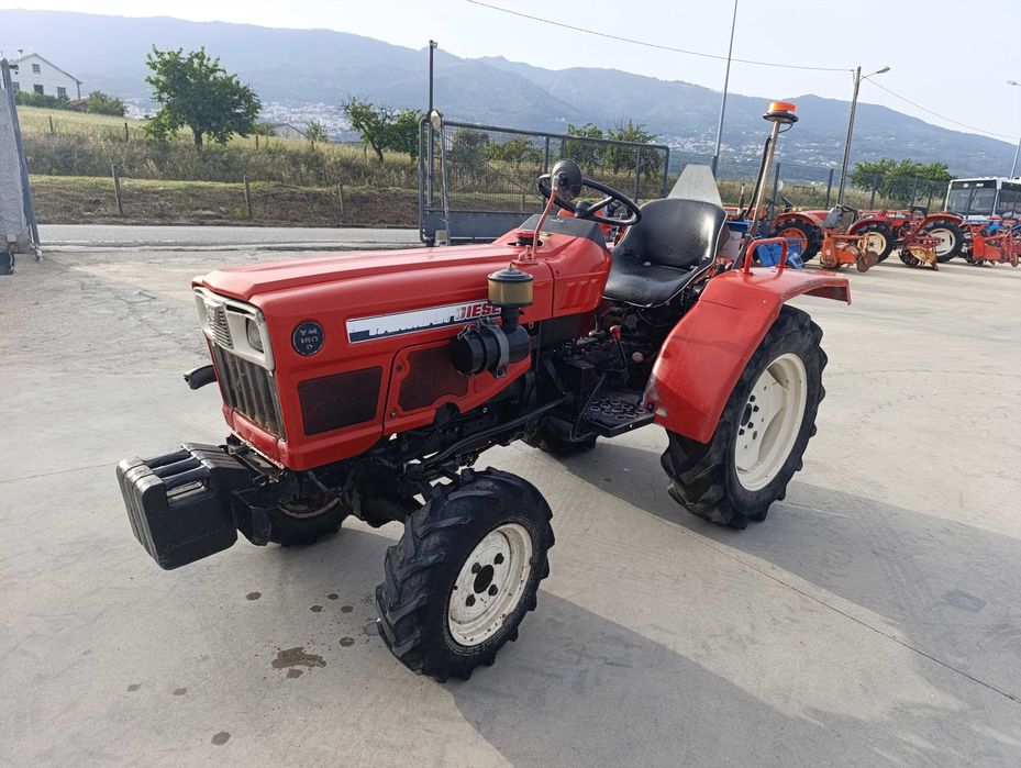 Trator Yanmar 180, 4x4