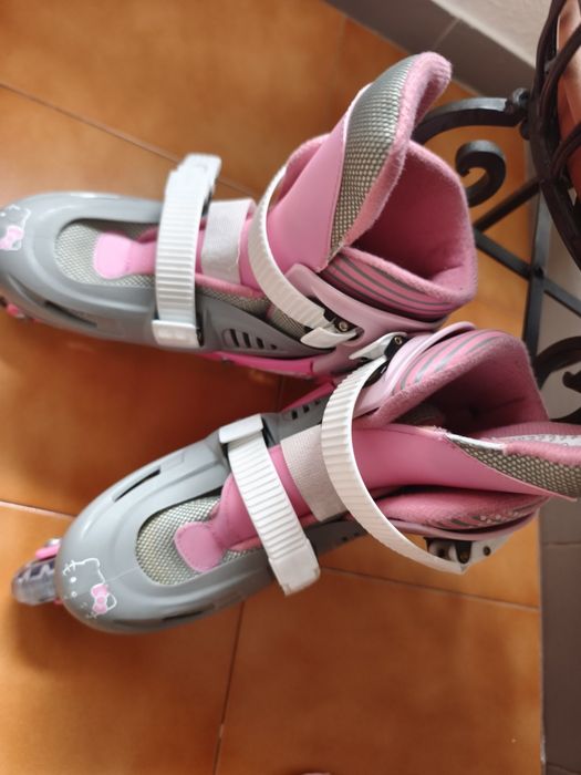 Patins em linha, marca Hello Kitty