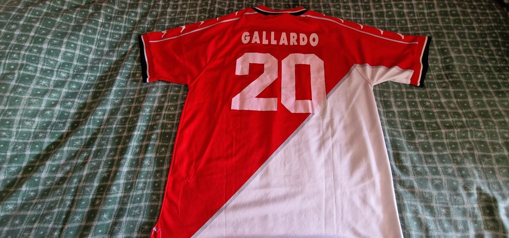 Camisola do Mónaco de Gallardo