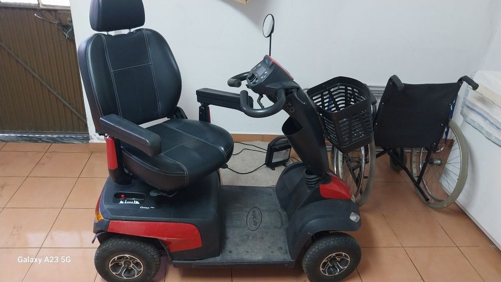 Cadeira de rodas  eléctrica de 4 rodas para mobilidade