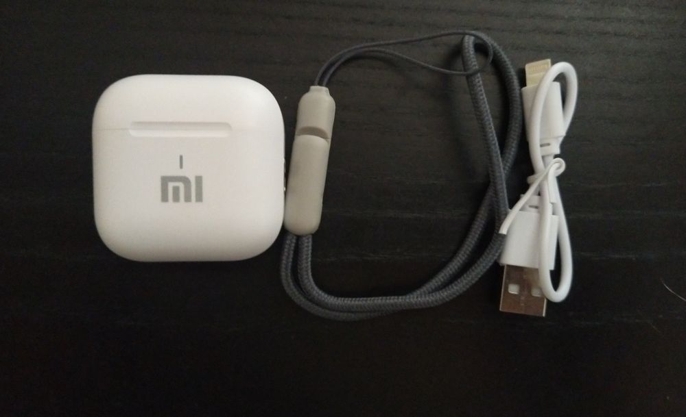 Auriculares Bluetooth Xiaomi  earbuds. Novos