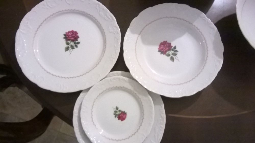 Serviço de Jantar Vista Alegre completo + peças extra NOVO