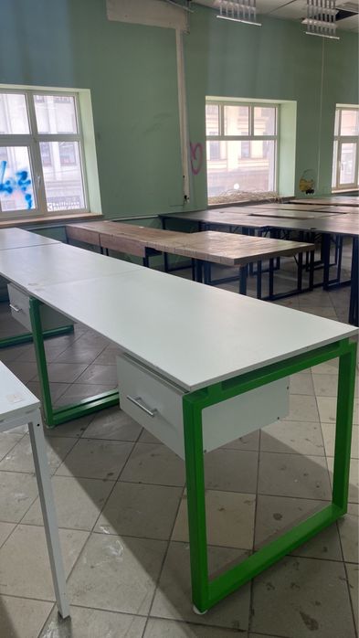 Столи офісні