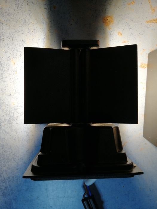 Освітлення на стіну нове