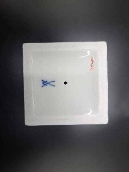 Świecznik porcelanowy Miśnia ręcznie malowane kwiaty złocenia