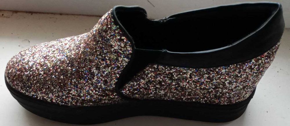 Сабо жіночі нові в упаковці. Розмір 41