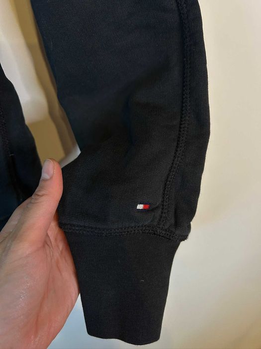 Bluza Tommy Hilfiger czarna duże Logo M
