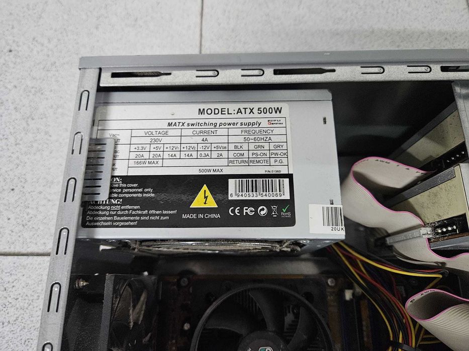 Computador HP de secretária