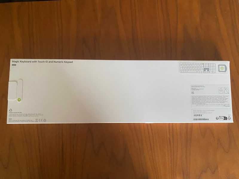 Magic Keyboard com Touch ID e teclado numérico