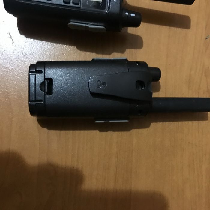 Продам две переносные рации Кобра