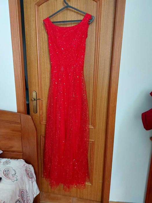 Vestido cerimónia vermelho feito à medida
