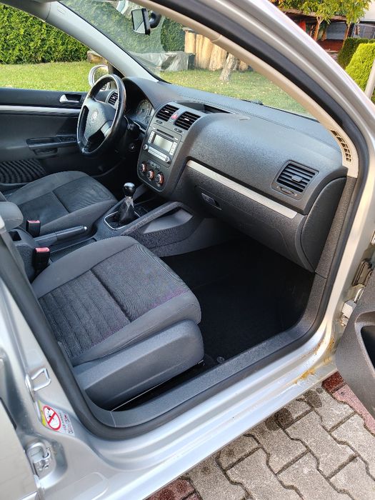 VW Golf 5 1.6 mpi