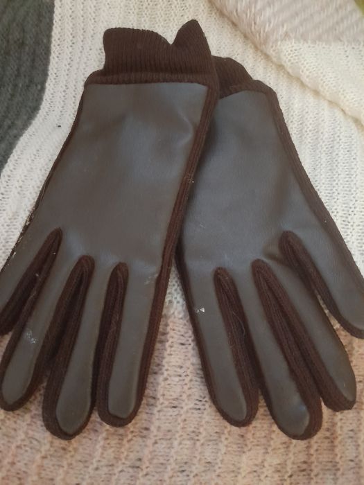 Жіночі рукавички на маленьку ручку з тонкими пальчями або дівчини