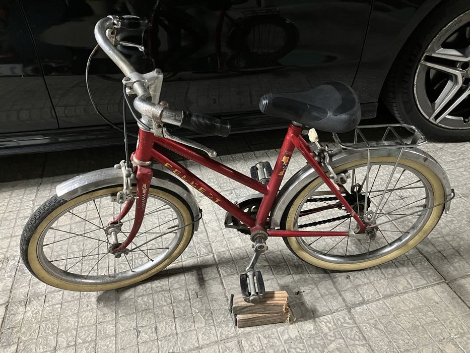 Bicicleta vintage crianca peugeot