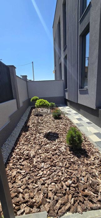 Продається дуплекс на Червениці