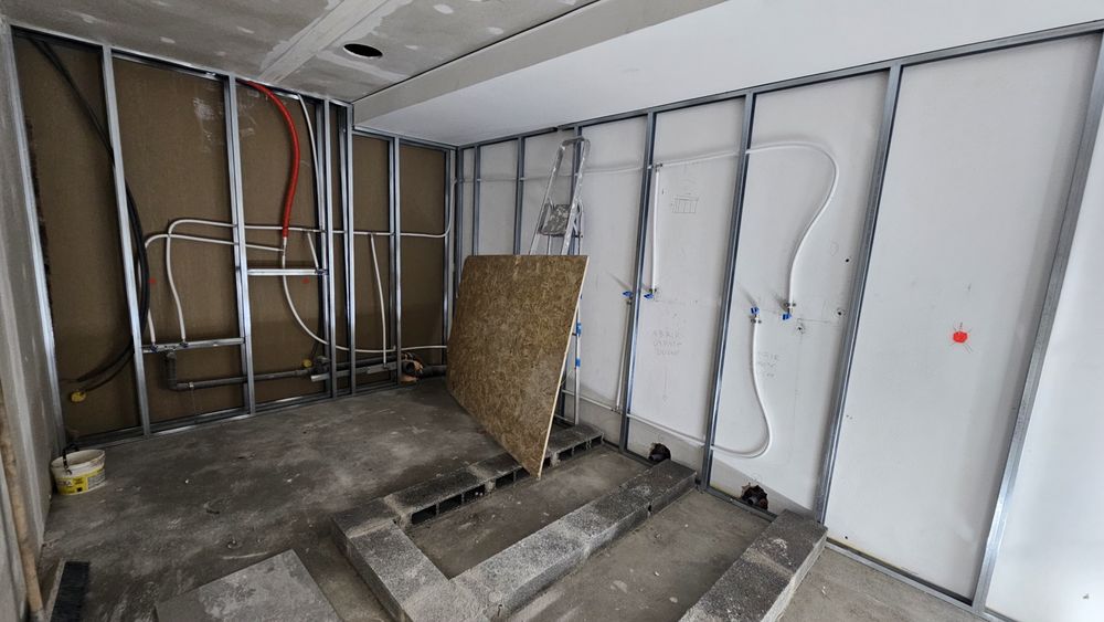 Remodelação e Reparações em Geral -  Telhados, Pladur, Estruturação, Barramento, Elétrica, Canalização, Impermeabilizações, Isolamentos, Pintura...