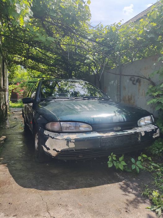 Продам ПОД РЕМОНТ Ford Mondeo mk1 (1996). АВТО НЕ НА ХОДУ. газ/бензин