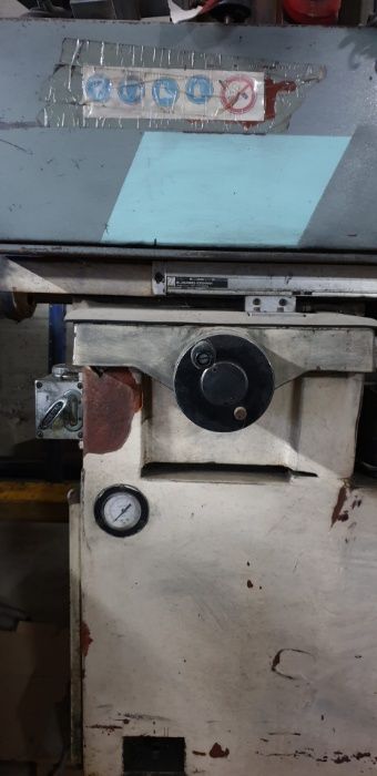 Máquina de eletroerosão Sinitron