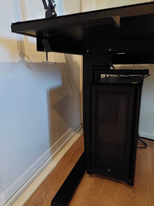 Secretária/Standing Desk Secretlab Magnus Pro XL com vários extras