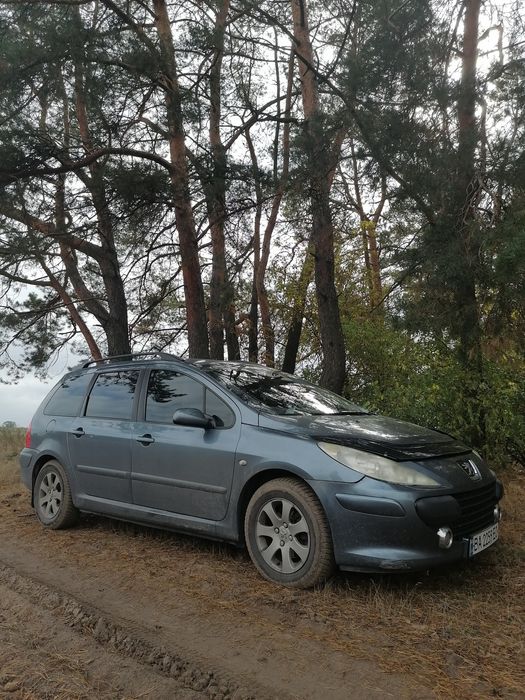 Продам автомобіль Пежо 307