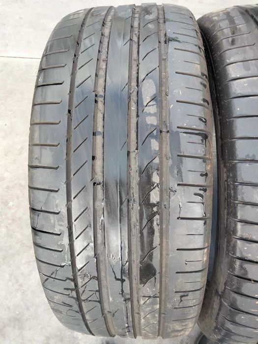 235 45R19 Continental