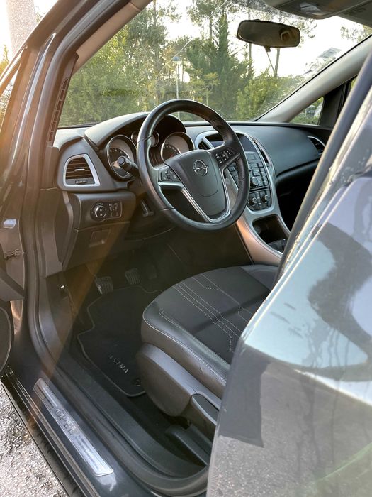 Opel Astra J SW 2013 | Caixa Manual | 127 mil | Bom estado