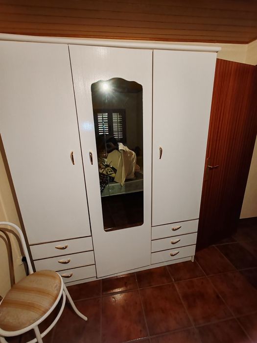 Vendo quarto completo