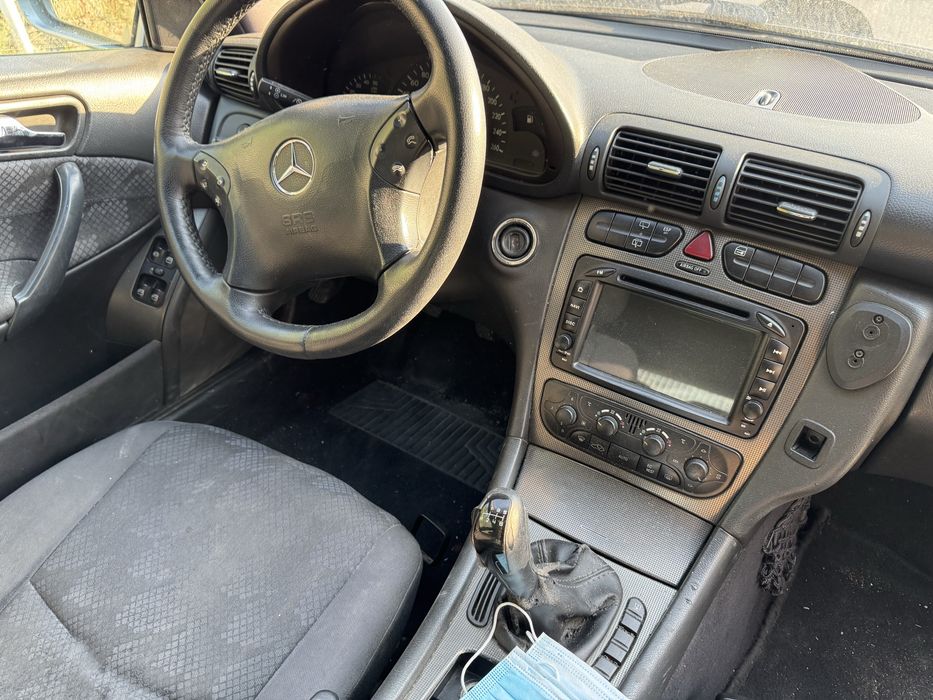 Mercedes  benz c220