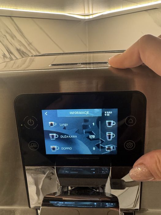 Ekspres Krups Intuition Experience + EA877D Kawa mrozona