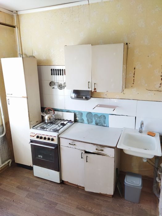 Продам 1-ю квартиру, 16 мкр, Бабурка