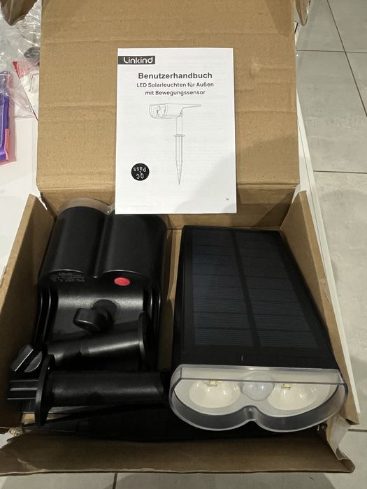 Lampki solarne ogrodowe z czujnikiem ruchu