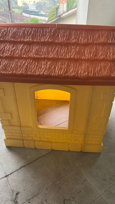 Casa de brincar semi-nova