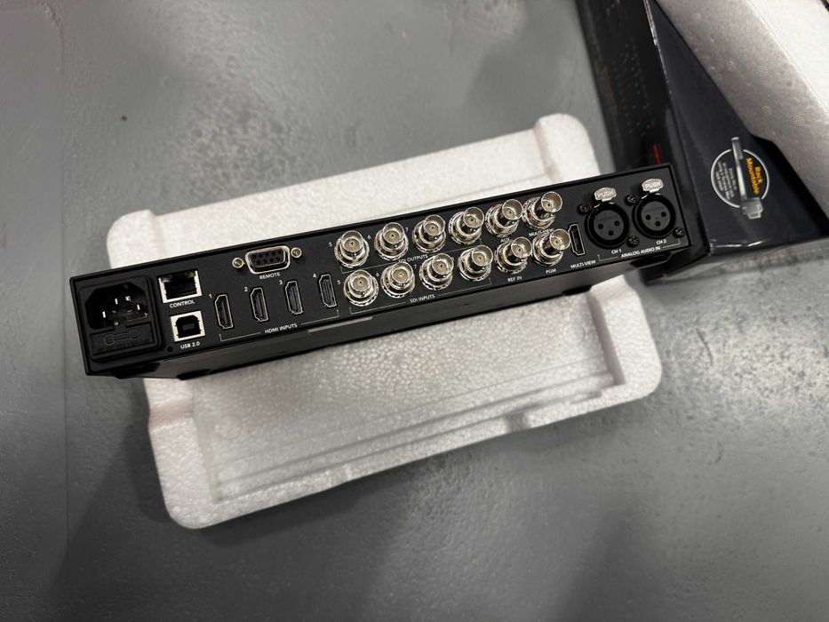 Blackmagic ATEM Television Studio HD – mikser wideo / switcher live