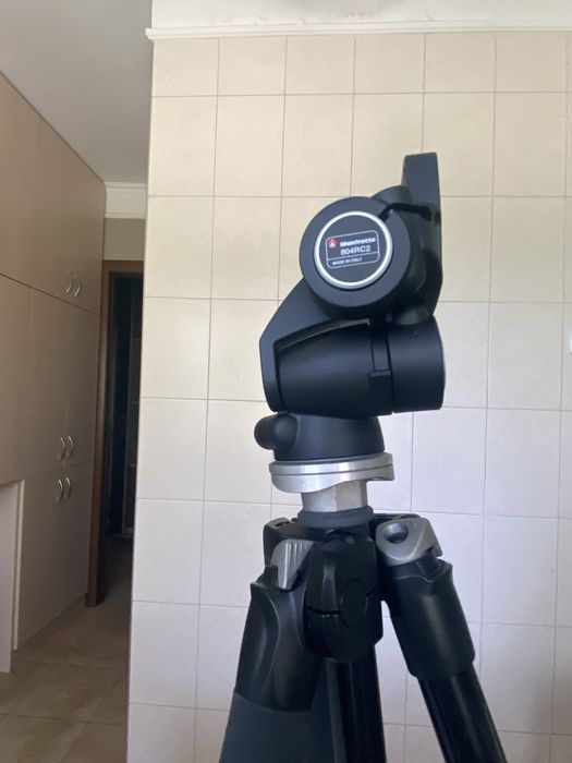Алюмінієвого монопода серії Manfrotto 290.
