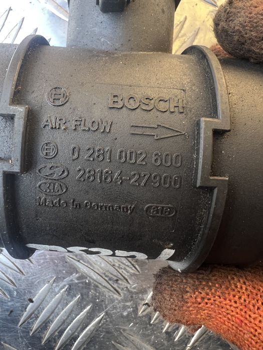 2816427900 Hyundai/Kia датчик потока (расхода воздуха