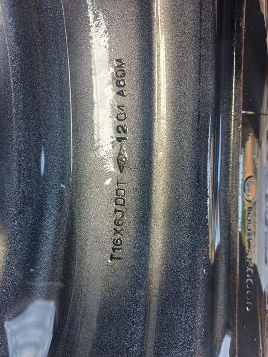 Jantes + Pneus 235/85 R16 COMO NOVOS