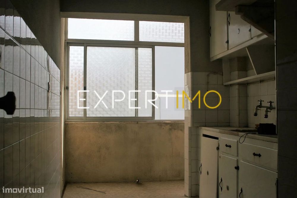 Apartamento T1 para remodelar