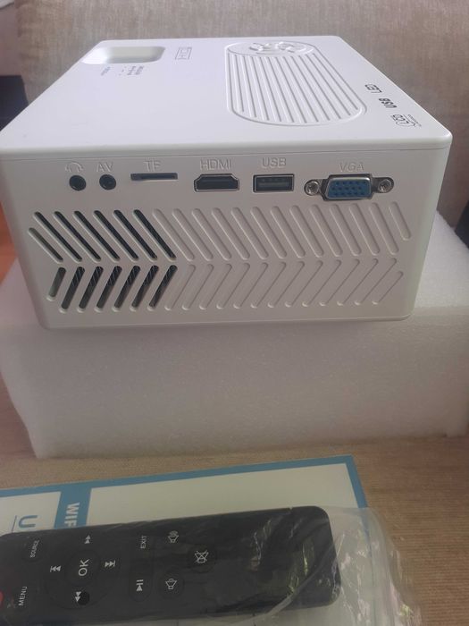 Projektor Akatuo xr21 1080p wi-fi bluetoothu