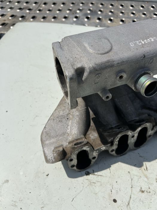 Впускний колектор Seat Toledo1 Впускний колектор Seat Toledo I 1.6 бензин Volkswagen Golf 3 Vento Passat B4 Audi 80 B4 Skoda Felicia